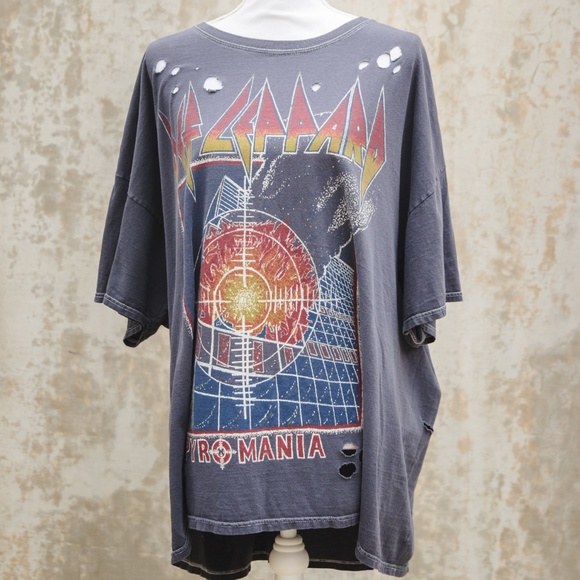 Def Leppard Oversized Vintage Band Tee 